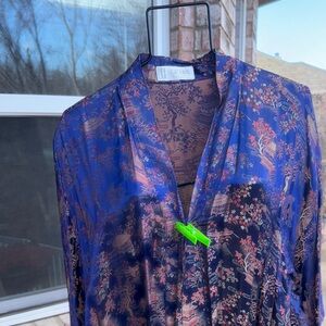 Vintage Cathaya silk Deep Blue Gold Red oriental robe No Tie